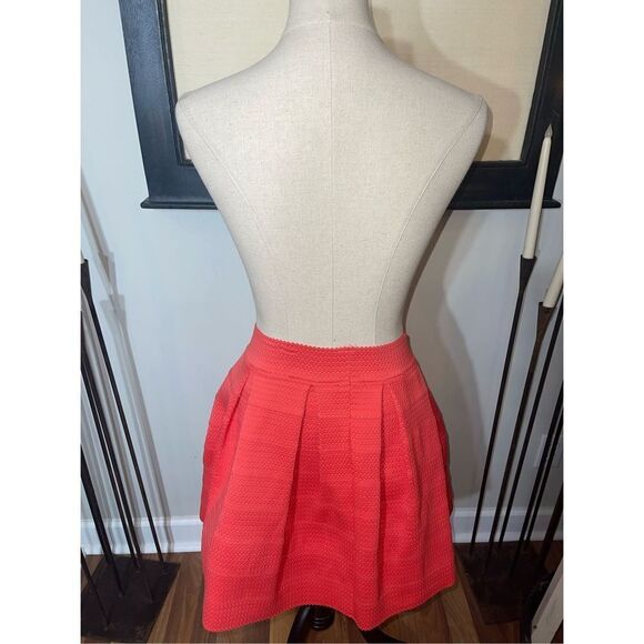 Express Skirt - Small - Picture 5 of 7